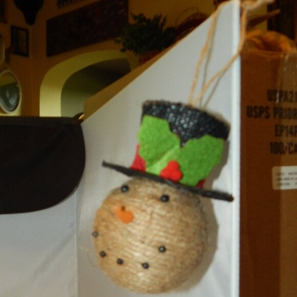 Snowman Christmas Ball Burlap Ornament - Picture 4 of 4